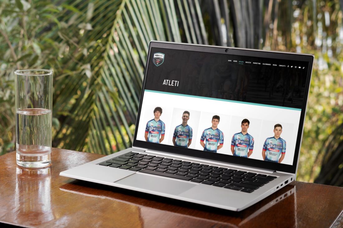 Team-Colpack-laptop-atleti